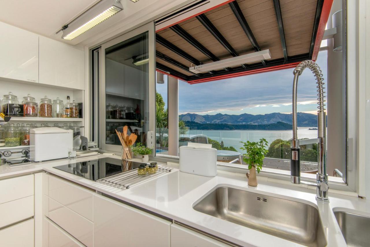 The Bolthole - Charteris Bay Holiday Home Lyttelton Екстериор снимка